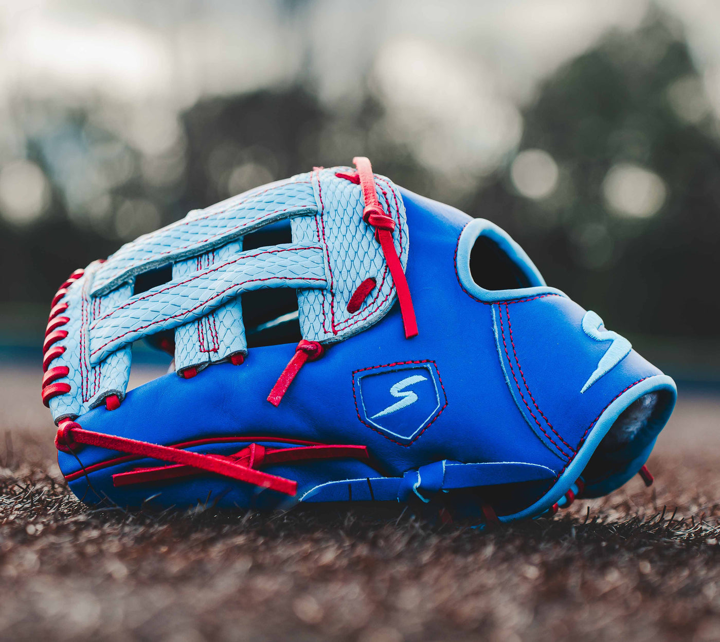 What to Look For in a Slowpitch Softball Glove